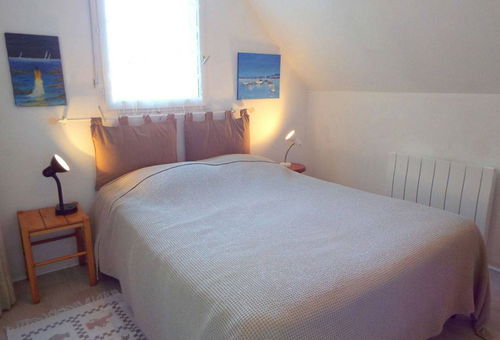 Carnac, close to shops and beach, 2-room apartment with mezzanine