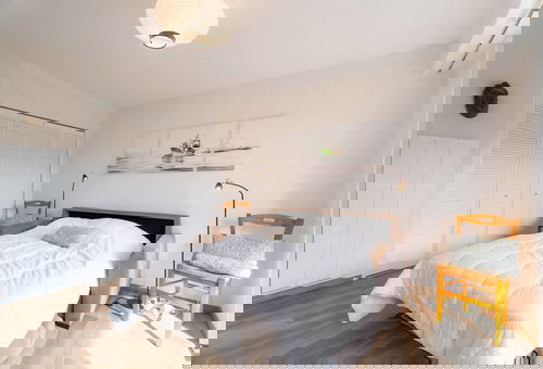 La Trinité sur Mer, direct access to the port and shops nearby, large 3-room...