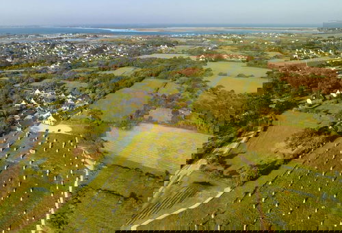 Carnac, between the Grande Plage and the Thalassotherapy, 3-room split-level...