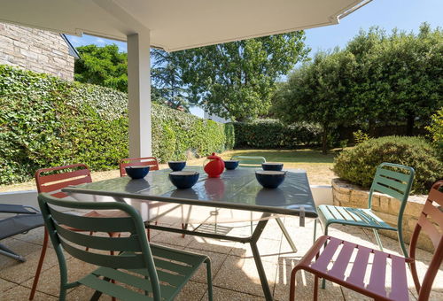 Carnac, Grande Plage & shops closeby, lovely 3-room apartment. Free WIFI