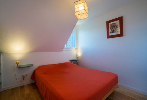 Carnac, beach and shops closeby, in a quiet area, 3-room house