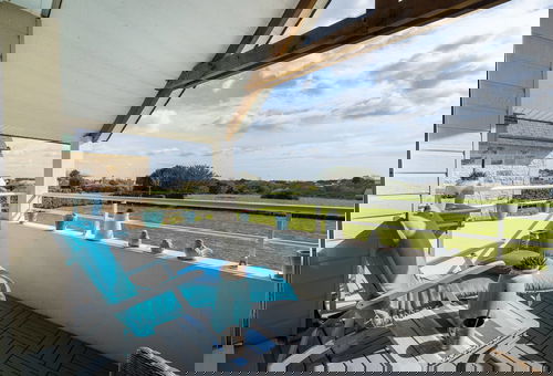 Plouharnel, close to the village center and coastal paths, beautiful 3-room...