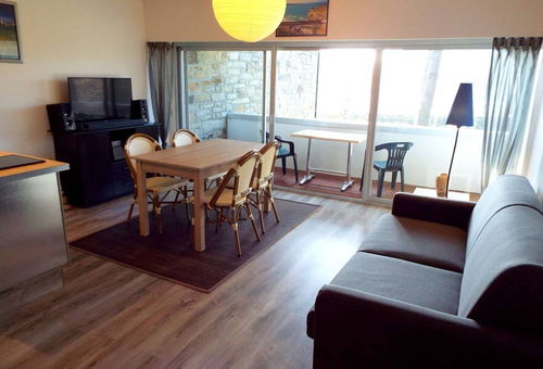 Carnac, Grande Plage and supermarket closeby, nice 2-room apartment