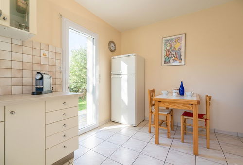 Carnac, between beach and center, in a quiet area, 5-room house. Free WIFI