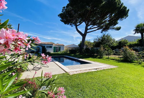 Superb fully equipped villa with swimming pool