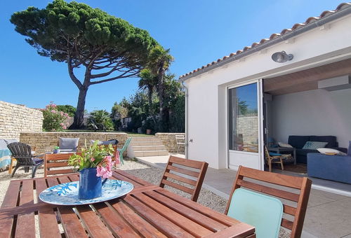 Haus im Zentrum des Dorfes Bois Plage