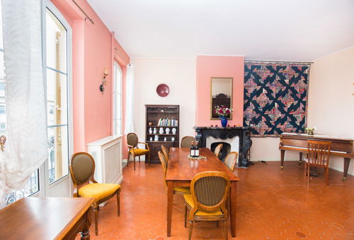 Apartment 4 bedroom Nice