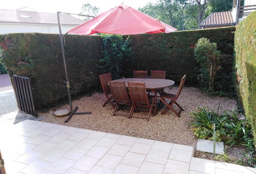 Appartement rez de jardin situé à 10 minutes de la Plage de Nauzan
