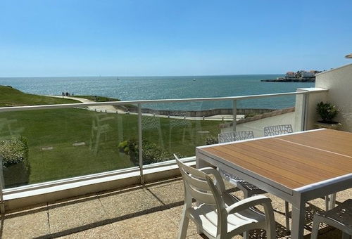 Bel appartement au pied de la plage du Chay, du Garden tennis et de la...