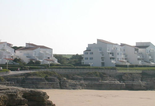 Apartment with balcony near Chay beach in Royan.