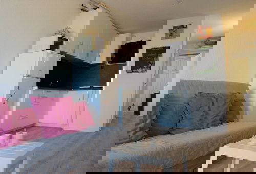 Située à 800 m de la plage.