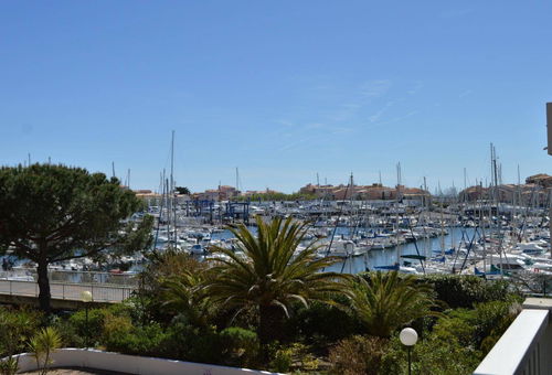 Située à 600 m de la plage.