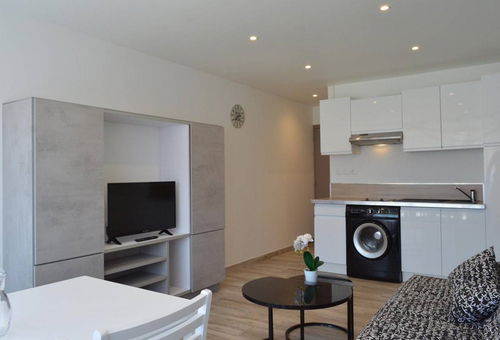 850m from the beach.