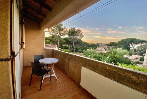 Apartment two hundred metres from Sainte Maxime's most beautiful sandy beach...