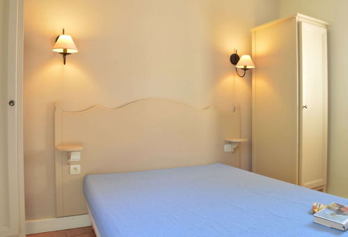 LES ISSAMBRES (83) - Bougnon -Bellevue
2 PIECES CABINE- 40m² environ-...