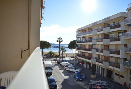 Apartment ideally located 30m from the beach, casino and downtown shops -...