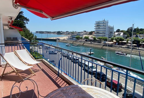 Beau type 3 rénové au 3ème étage face au Port de La Baule / Le iguen.