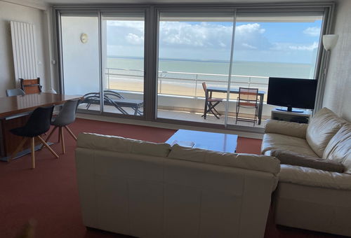 APPARTEMENT FACE MER AU COEUR DE LA BAIE