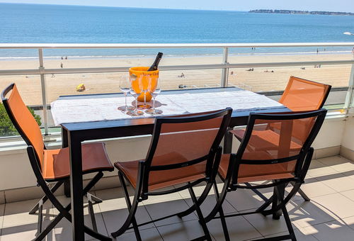 APPARTEMENT FACE MER AU COEUR DE LA BAIE