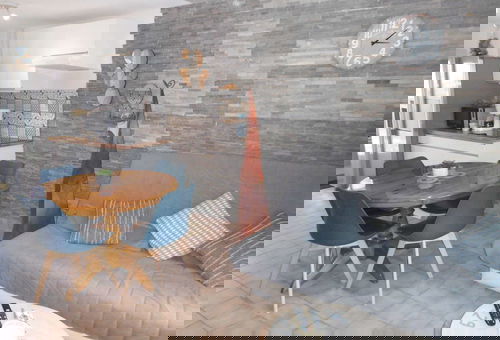 Hübsches kleines Haus mit umzäuntem Garten in einer Residenz, 200 m vom......