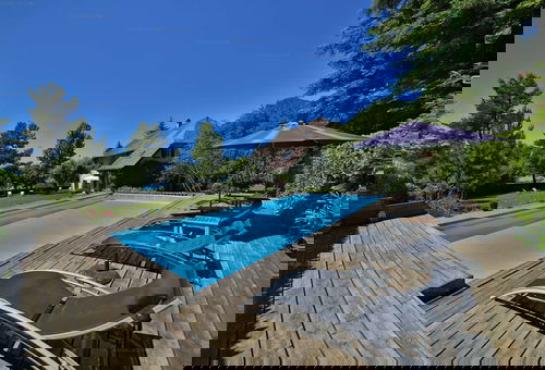 Large family house for 15 people with swimming pool, garden and air...