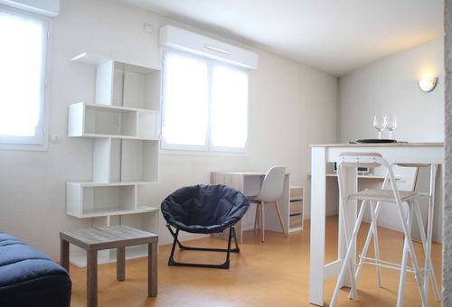 Charmant studio avec piscine à la vue imprenable sur le lac des Minimes