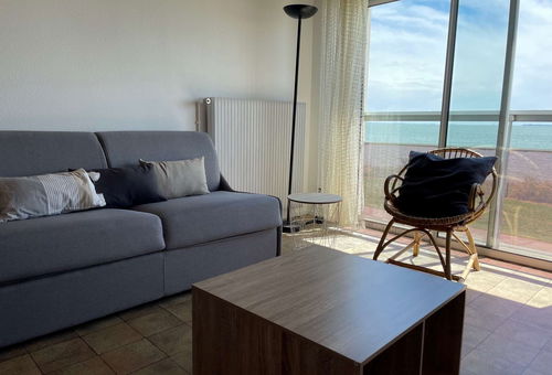 Appartement à louer au Minimes, face à la mer.