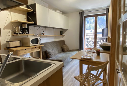 Beautiful 16m² studio, rated 2 stars, for 2 people, on the 3rd floor of the...