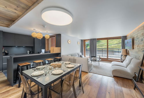 Beautiful apartment just in front of the ski slopes