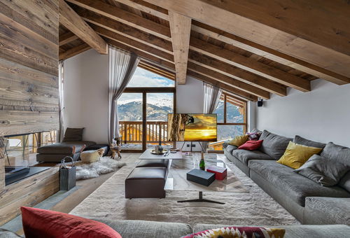 Chalet with a modern ambiance, a few steps from the slopes and the shops