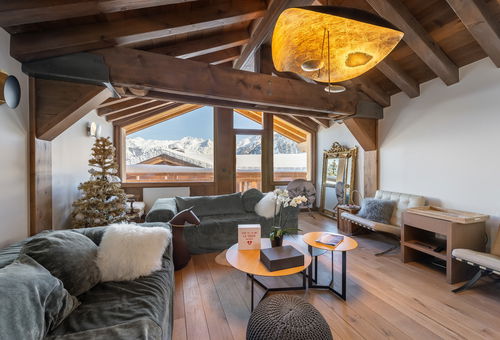 COURCHEVEL VillageThe chalet "PROSPER" welcomes you...