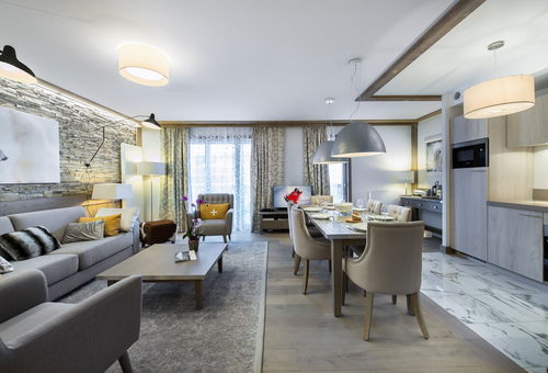 Ambiance contemporaine pour cet appartement à proximité des pistes