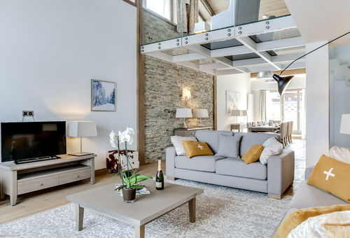 COURCHEVEL Village Label " Montagne de...