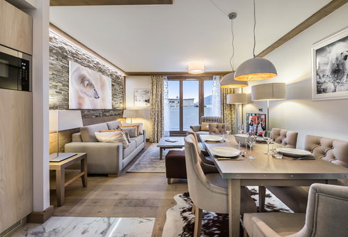 Beautiful apartment within walking distance of the slopes and shops.