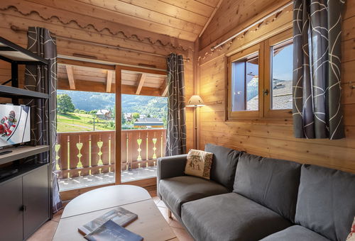 Départ skis aux pieds depuis la résidence