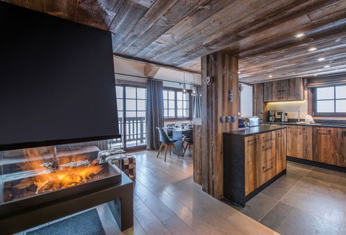MERIBEL VILLAGE- Chalet LE REFUGEOVERVIEWLe Refuge,...