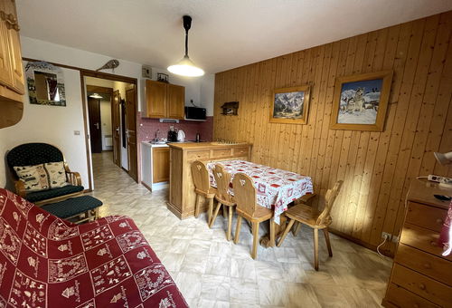 View of the Beauregard Massif and the Etale Massif