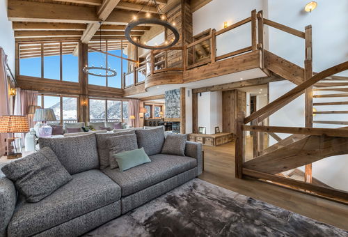 COURCHEVEL Moriond (1650) La Libellule is a chalet with an area...