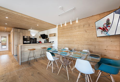 Grand appartement situé à 100m du front de neige.