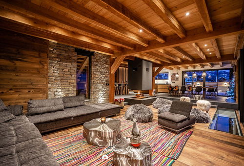 Magnificent chalet with unrivaled services offering a clear view of the...
