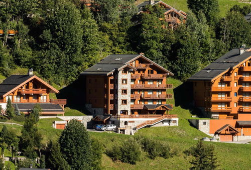 Equipé pour 5/6 personnes avec 2 chambres et 1 cabine.
