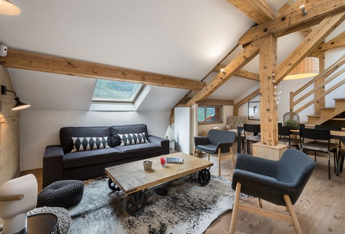 Charming duplex apartment located in the heart of Méribel, 5 minutes from the...