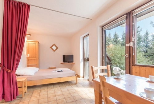 Appartement en rez de jardin avec une vue sur les sapins - Chantemerle