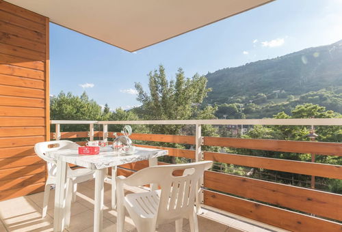 Appartement idéalement situé proche des commerces et des pistes de skis -...
