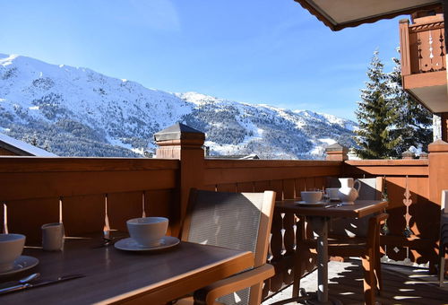 Very nice apartment 150m from the chairlift and a few steps from the shops