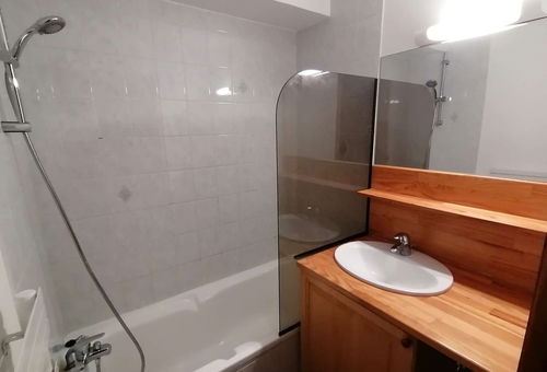 Im Dorf gelegene 2-Zimmer-Wohnung mit schöner Aussicht auf die Aravis