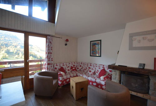 AU Hameau de Suize, appartement en duplex à 20m du village