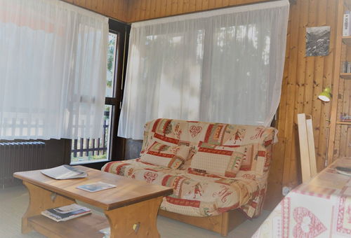 Village Center For This Apartment With A Beautiful Sur On The Aravis