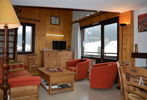 Village District For This Large Family Apartment