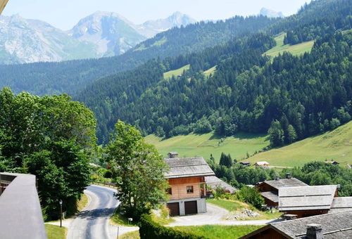 750m From The Gondola, Studio Offering A View Of The Mountains And The Village